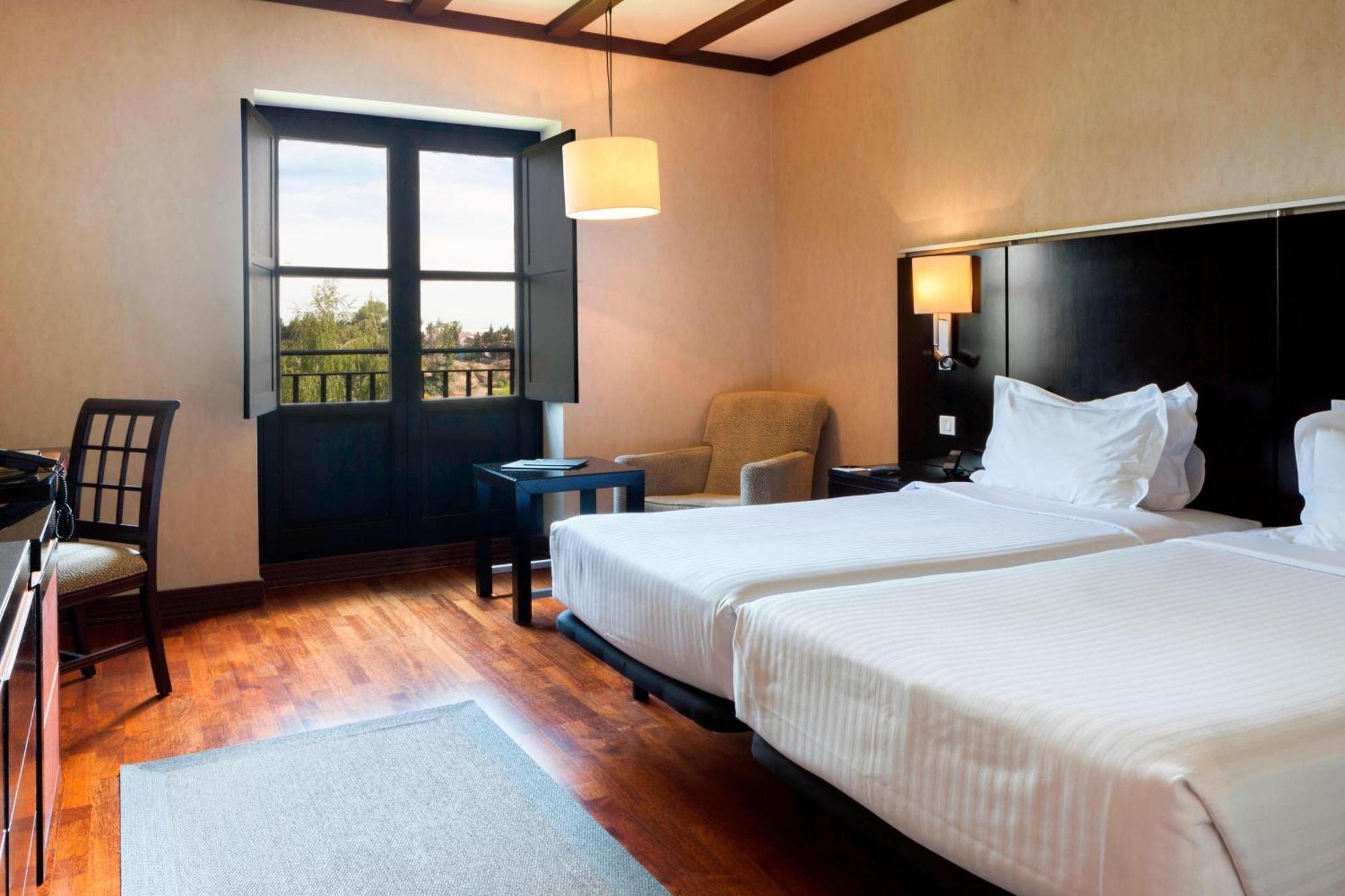 فندق إيه سي بالاسيو دي سانتا آنا باياذوليد المظهر الخارجي الصورة Deluxe Room